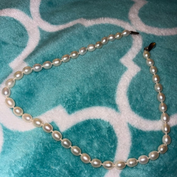 Tiffany and co Strand of pearls necklace real genuine pearl - Picture 1 of 3